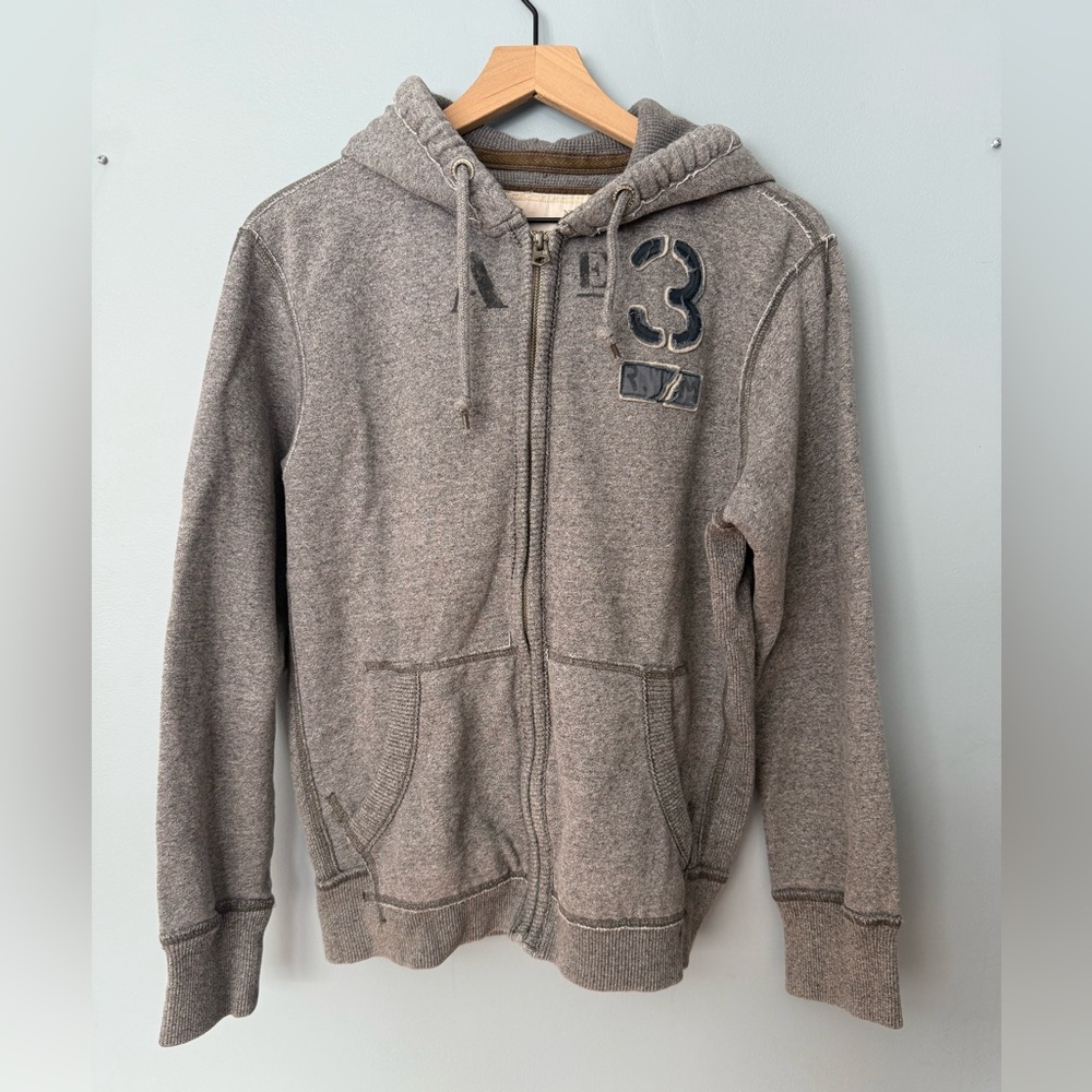 American Eagle Gray sweatshirt